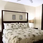 Aqua 1504 Beachfront Condo With Free Beach Chairs