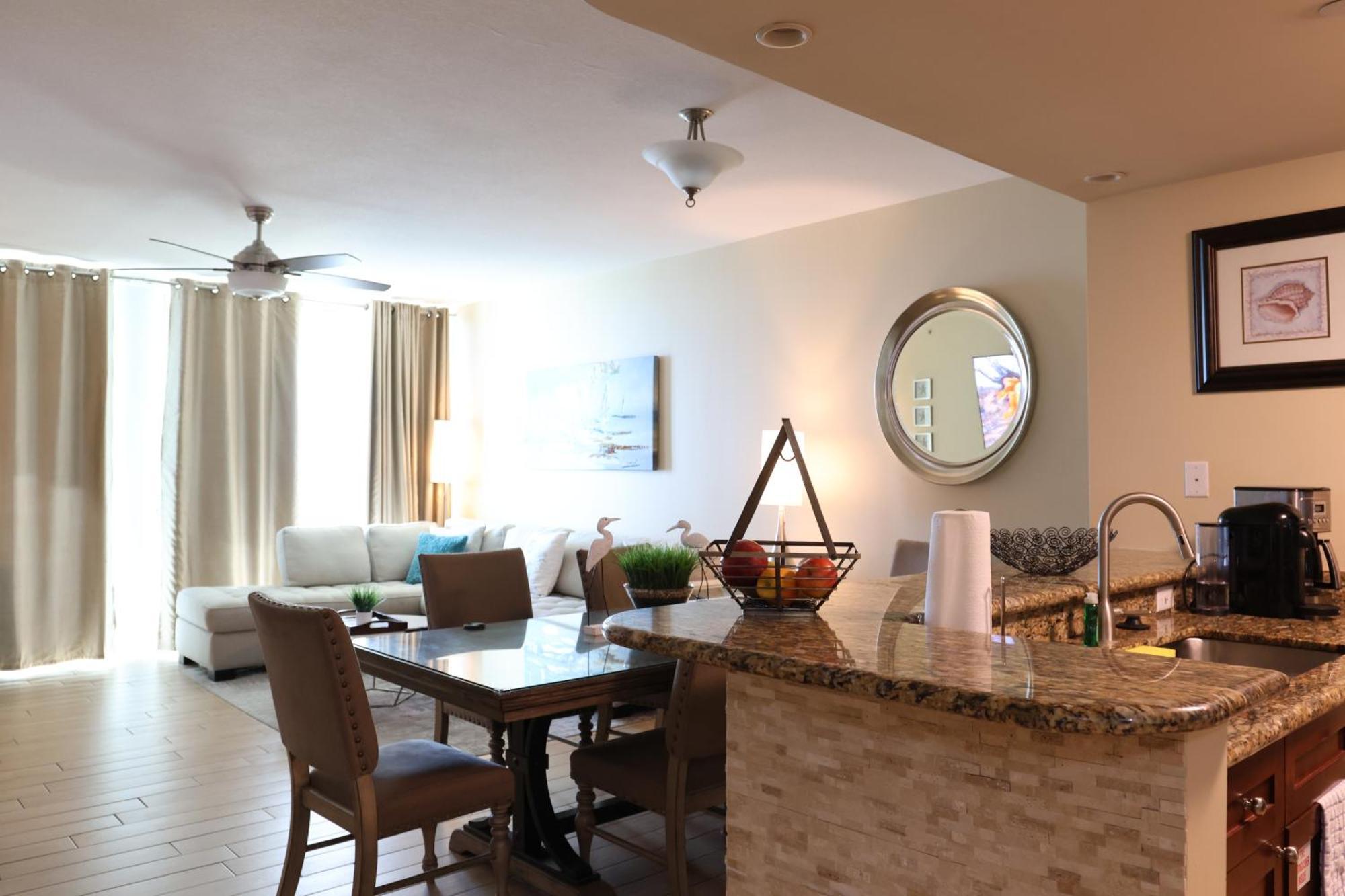 Aqua 1504 Beachfront With Free Chairs Panama City Beach