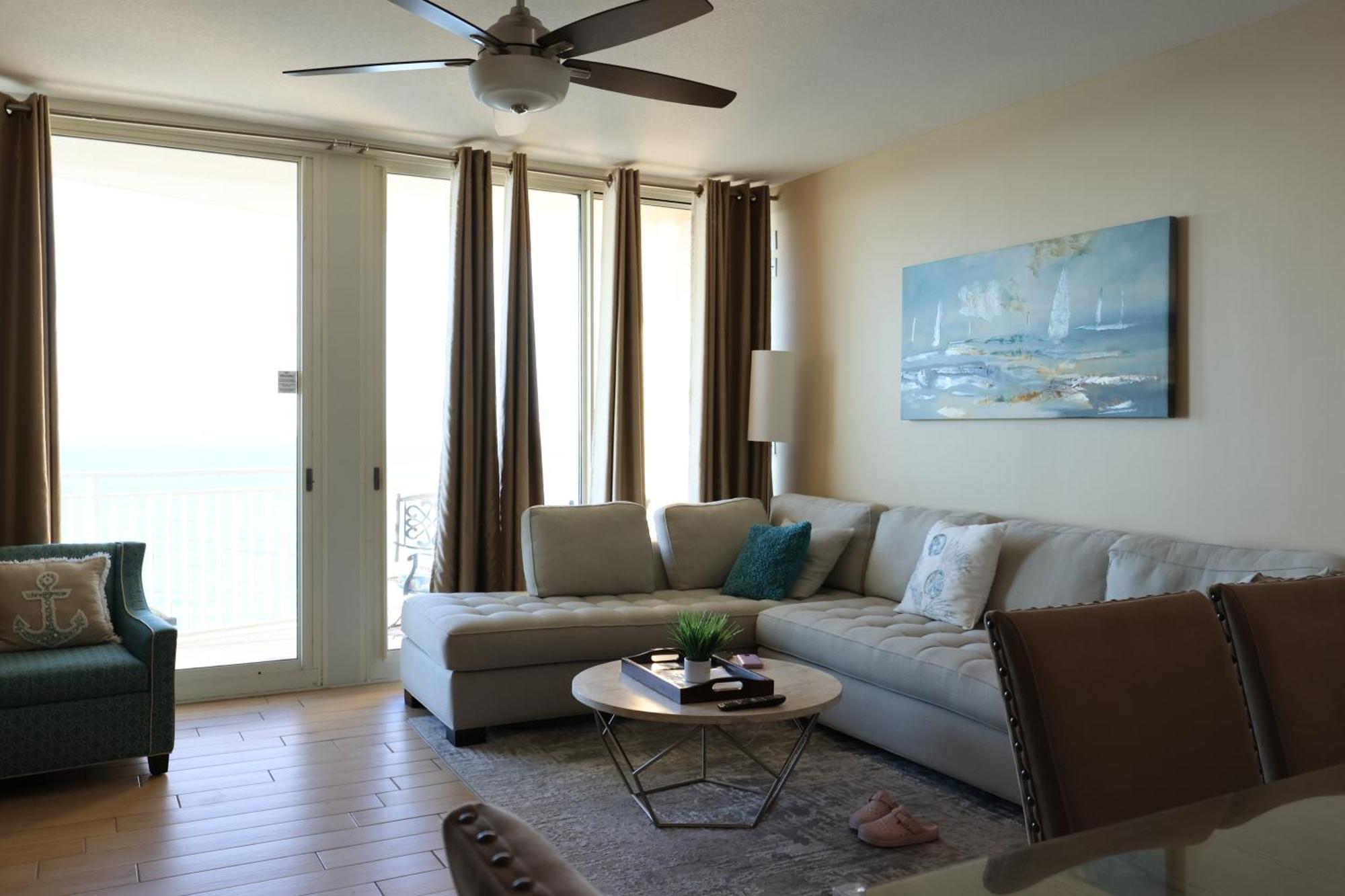 Apartment Aqua 1504 Beachfront With Free Chairs